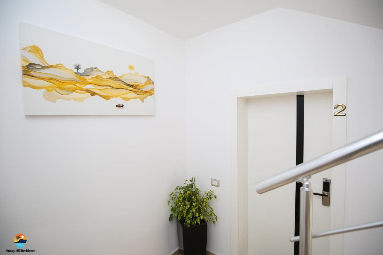 Sunny Hill Residence Radhimë Exterior foto